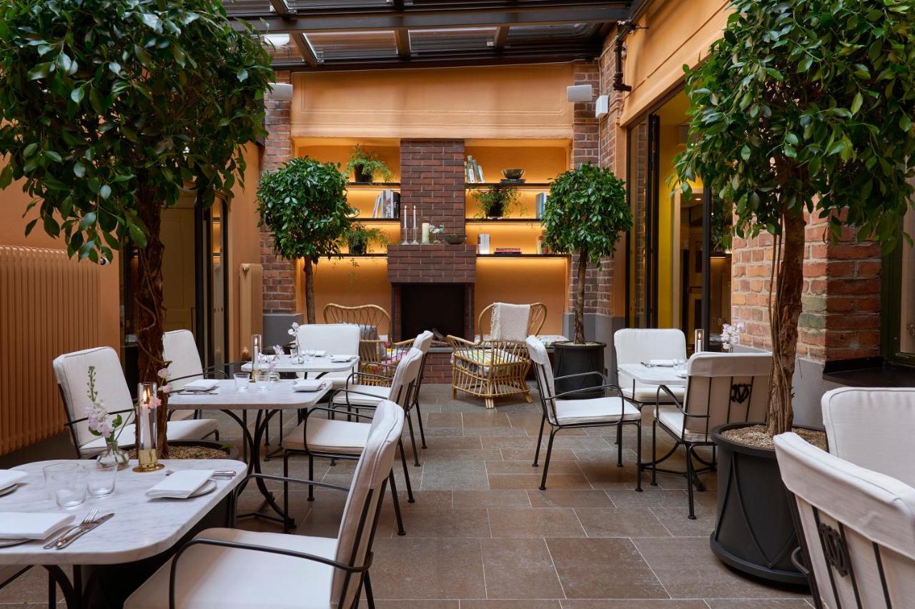 Villa Dagmar Stockholm Bagian luar foto The Garden at The Ivy, St John's Wood