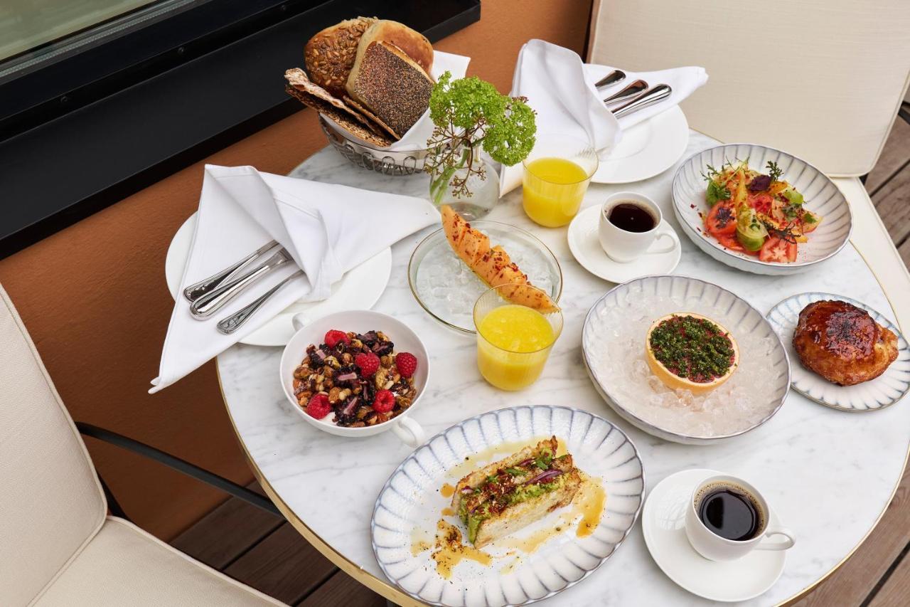 Villa Dagmar Stockholm Bagian luar foto A breakfast at the Mandarin Oriental, Munich