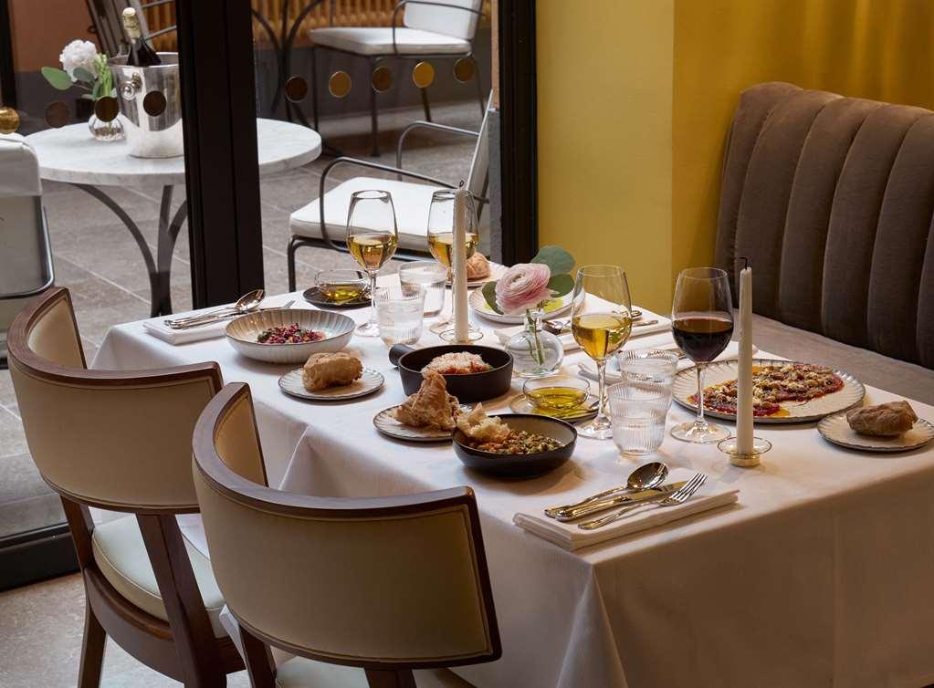 Villa Dagmar Stockholm Restoran foto A table at the restaurant
